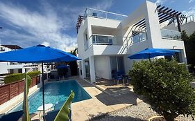 Villa Aqua Sunrise 1Km From Beach With Sea Views